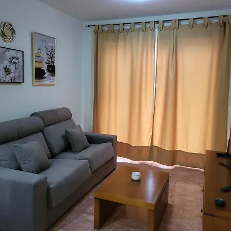 Bajo Calido Con Patio Y Piscina Privada! *