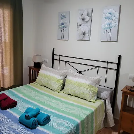 Bajo Calido Con Patio Y Piscina Privada! *