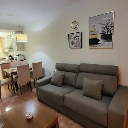Bajo Calido Con Patio Y Piscina Privada! * Vera