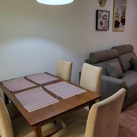 Apartment Bajo Calido Con Patio Y Piscina Privada! *